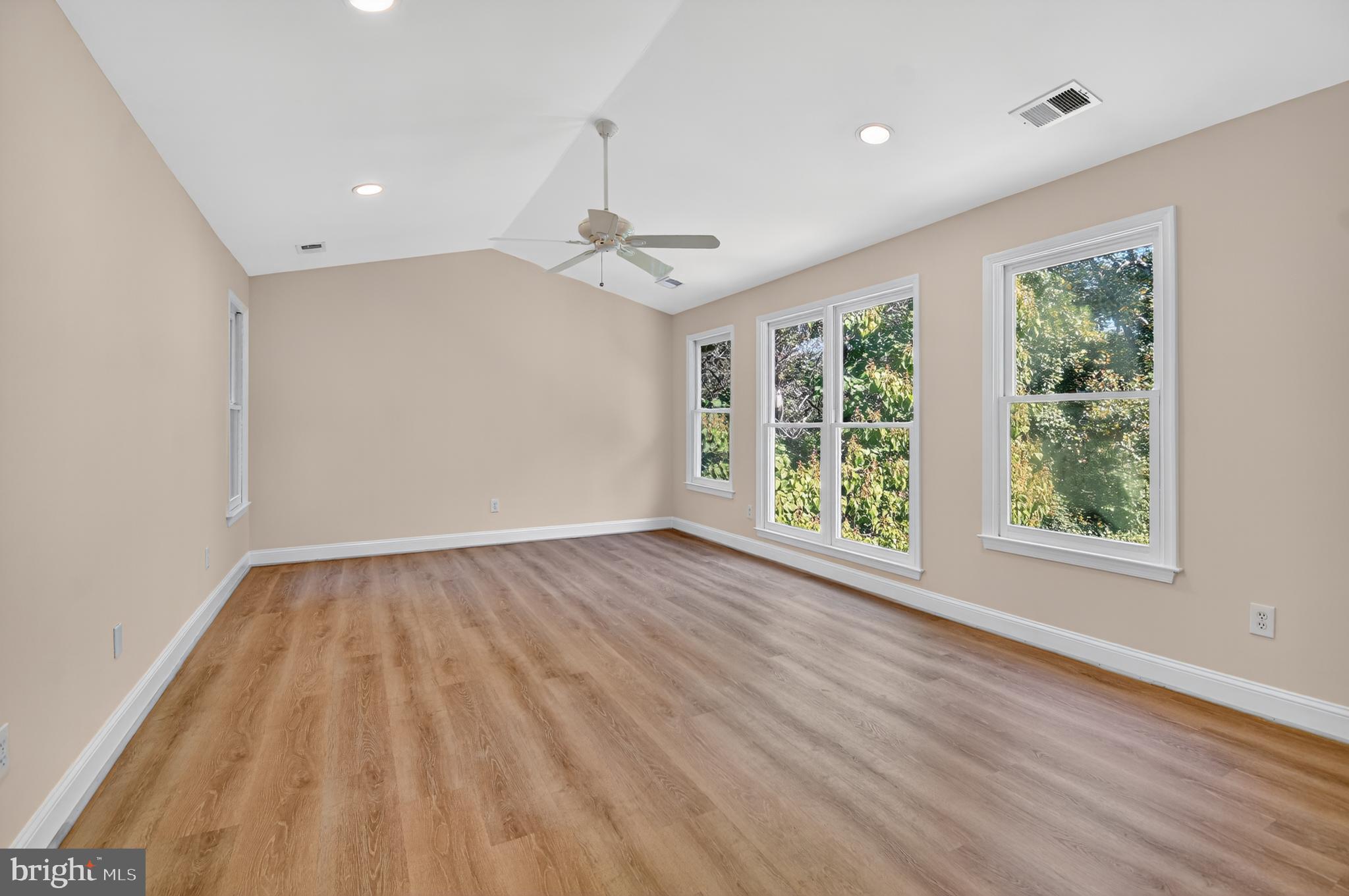 POTOMAC CREST - Residential