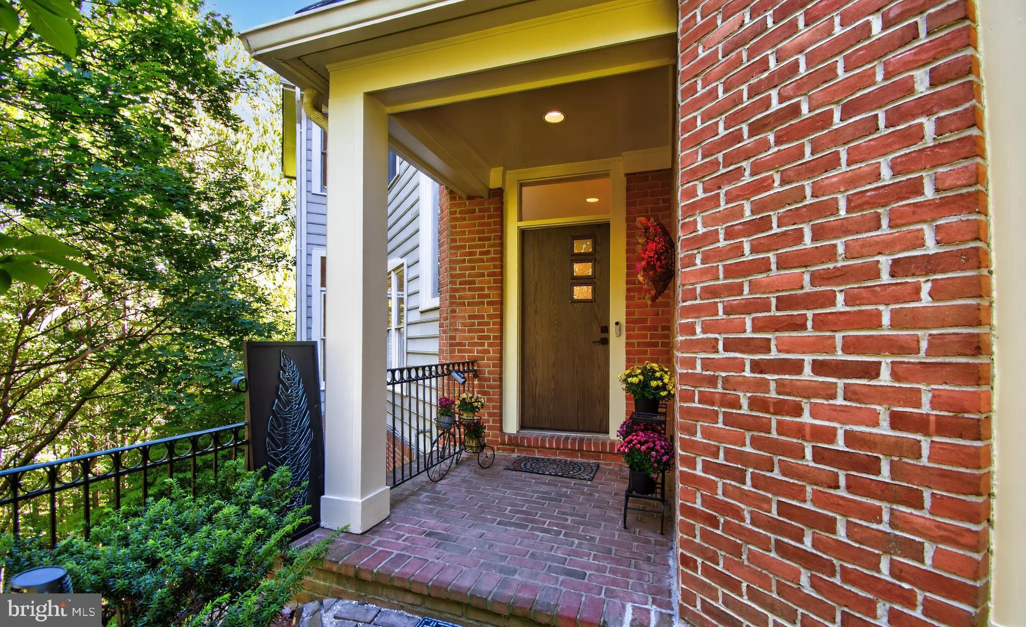 11107 POTOMAC CREST DRIVE