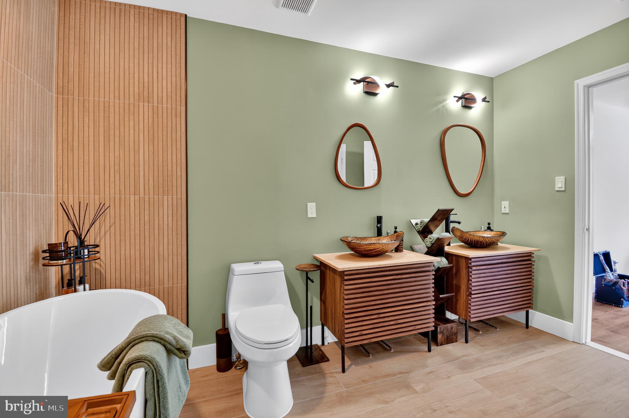 POTOMAC CREST - Residential