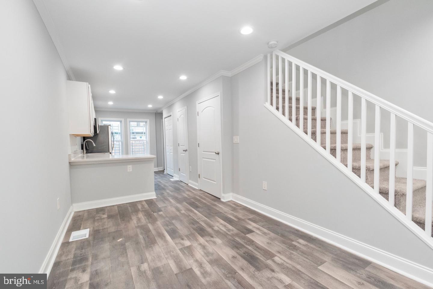 MCELDERRY PARK - Residential Lease