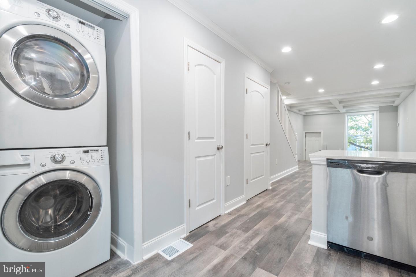 MCELDERRY PARK - Residential Lease
