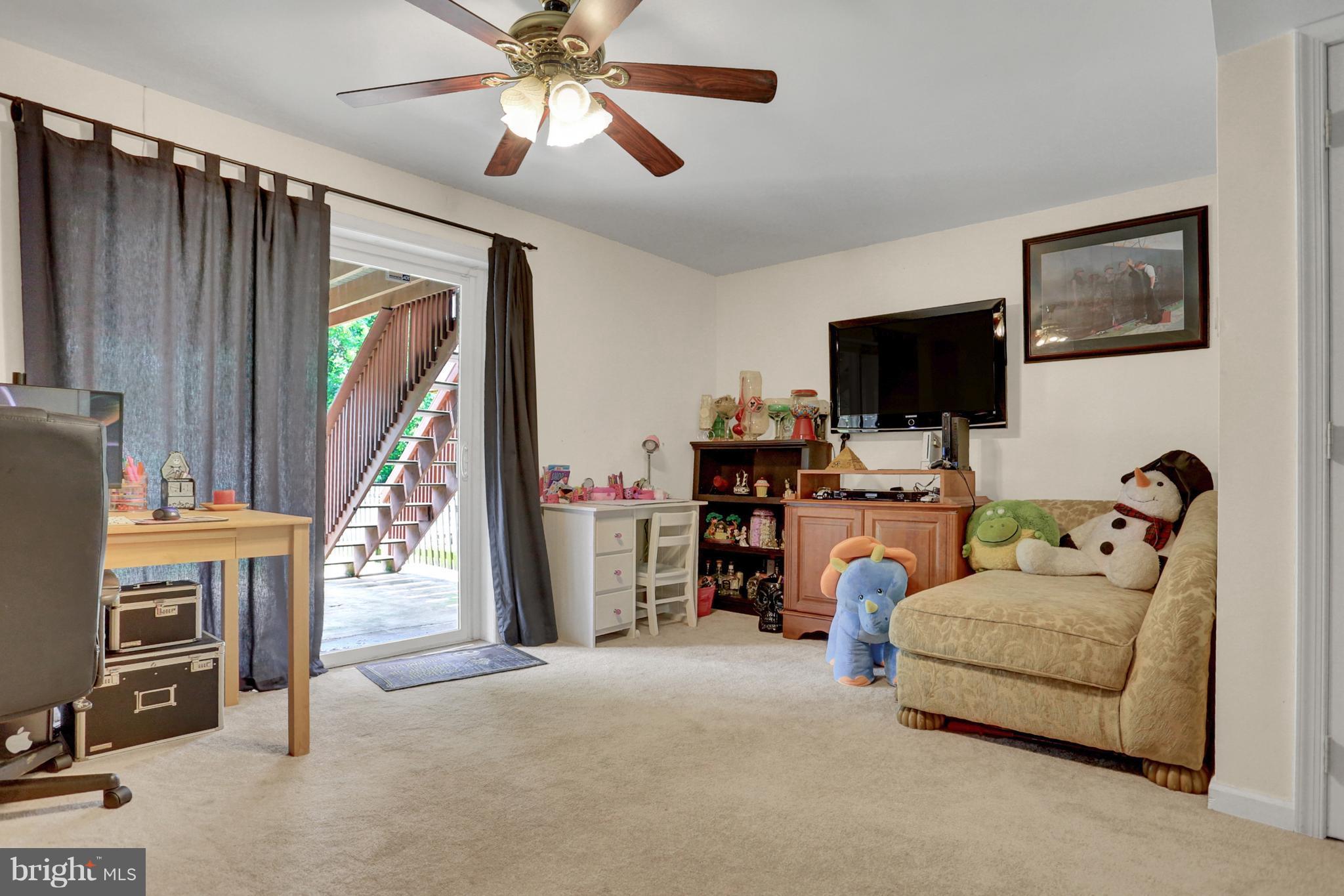 FURNACE HILLS - Residential