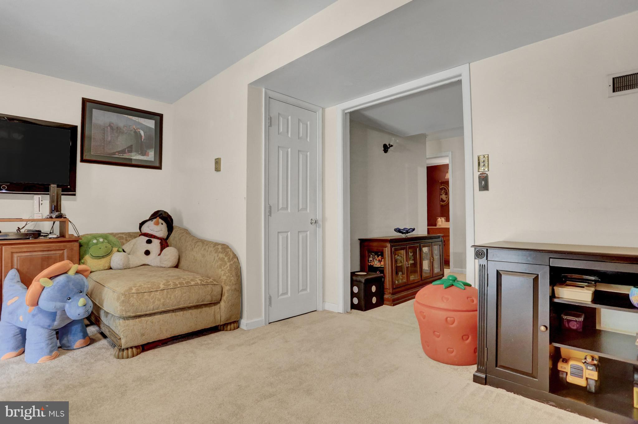 FURNACE HILLS - Residential