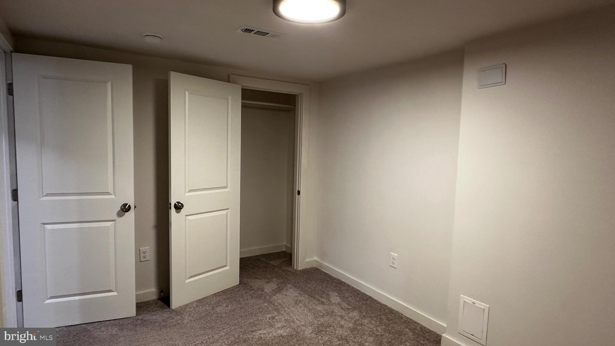 HARWOOD MANOR - Residential