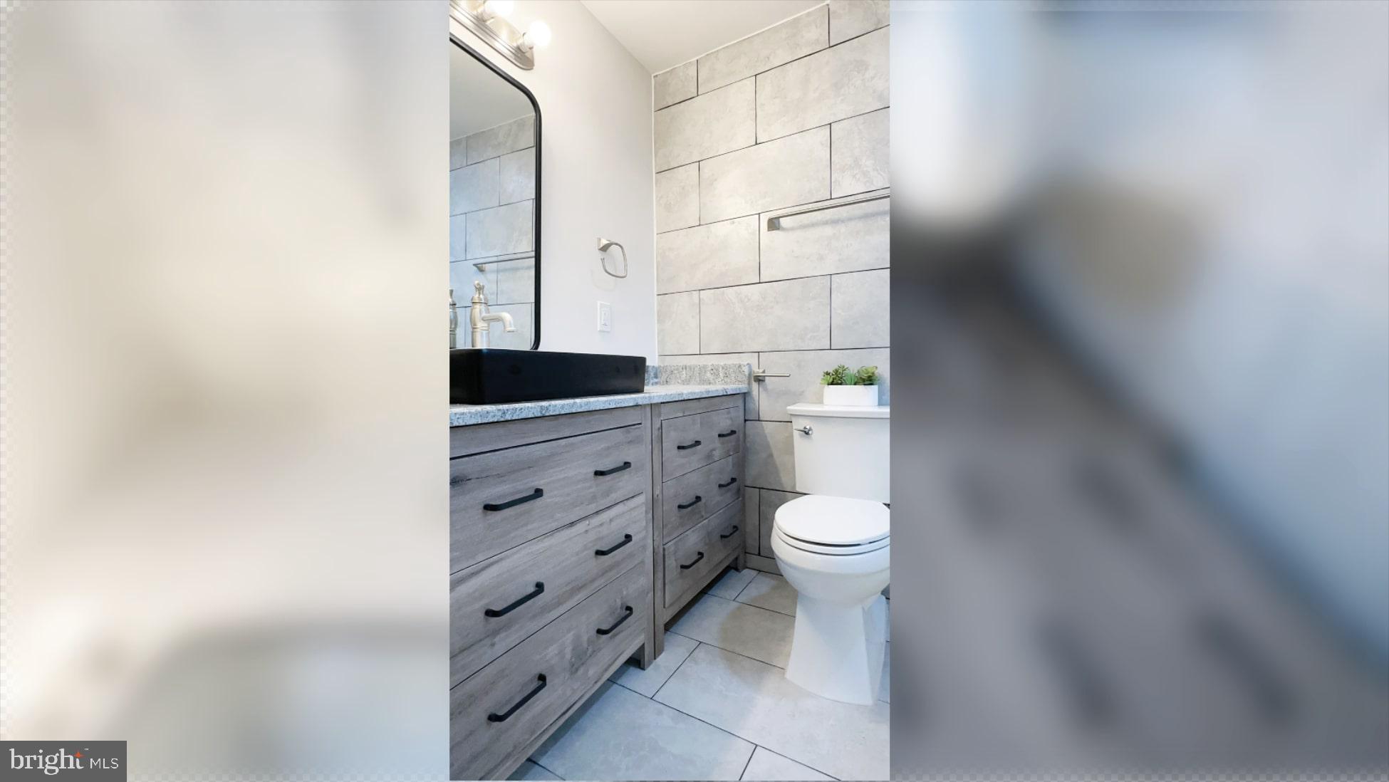 HARWOOD MANOR - Residential