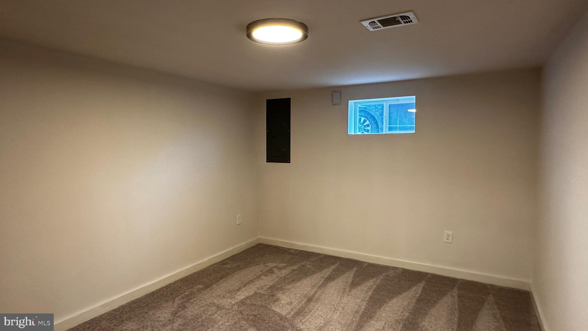 HARWOOD MANOR - Residential