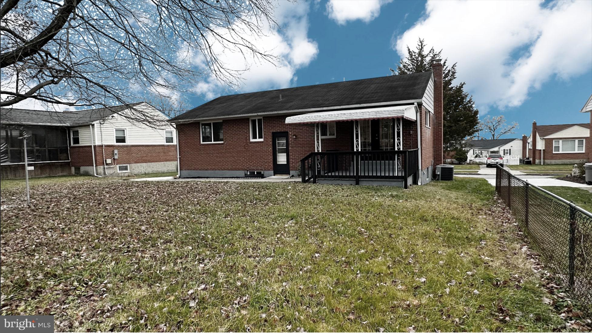 HARWOOD MANOR - Residential