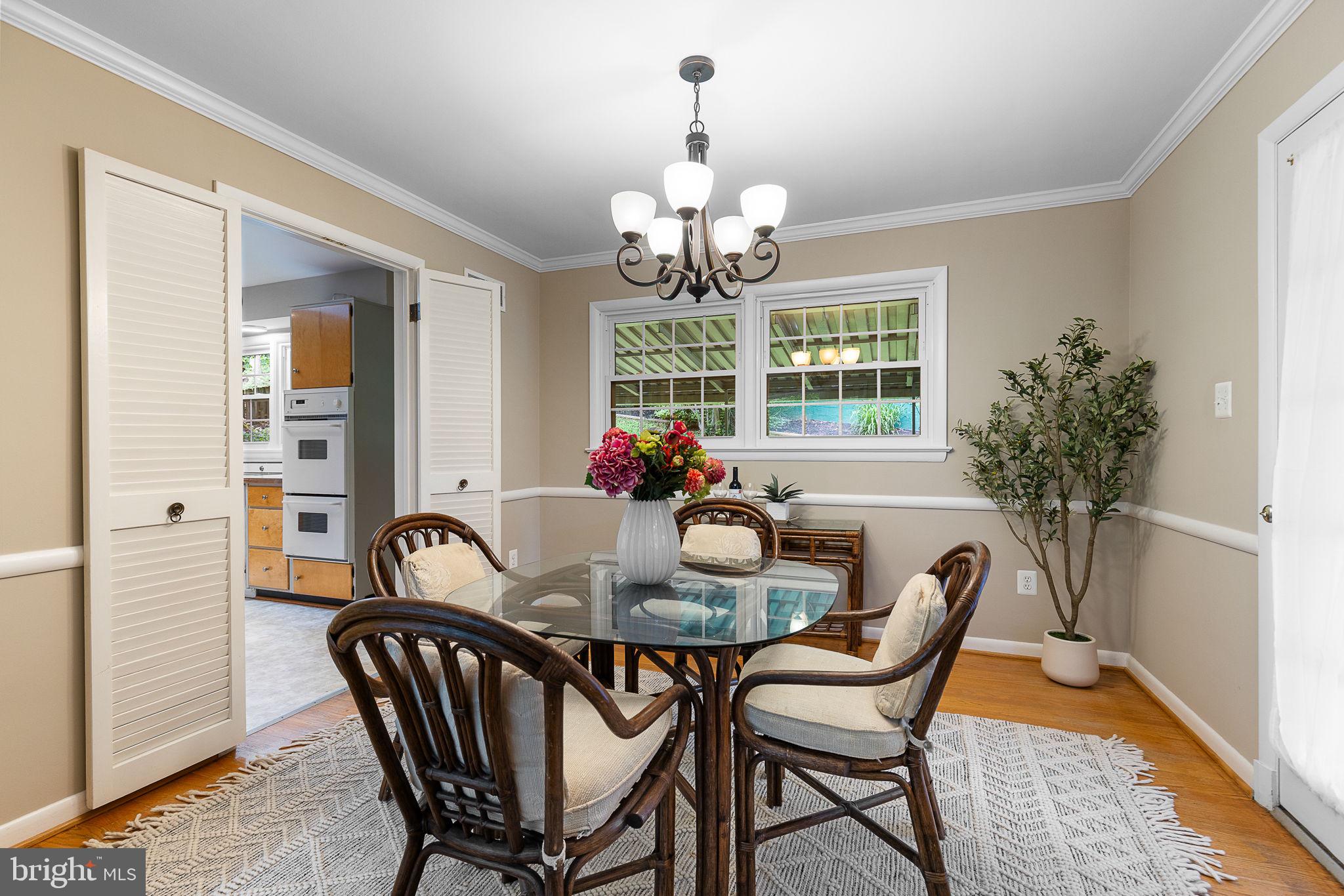 LAKE BARCROFT - Residential