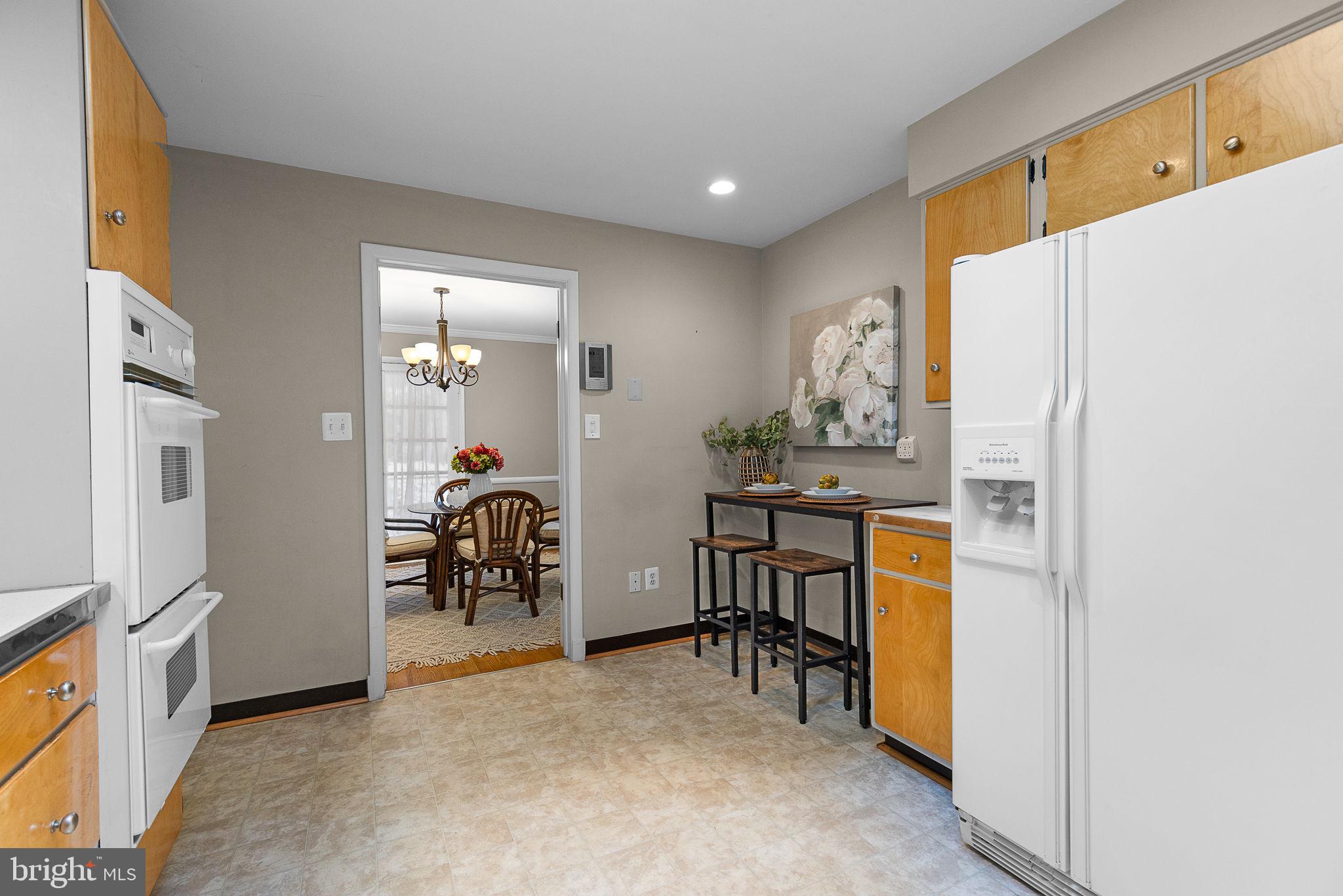 LAKE BARCROFT - Residential