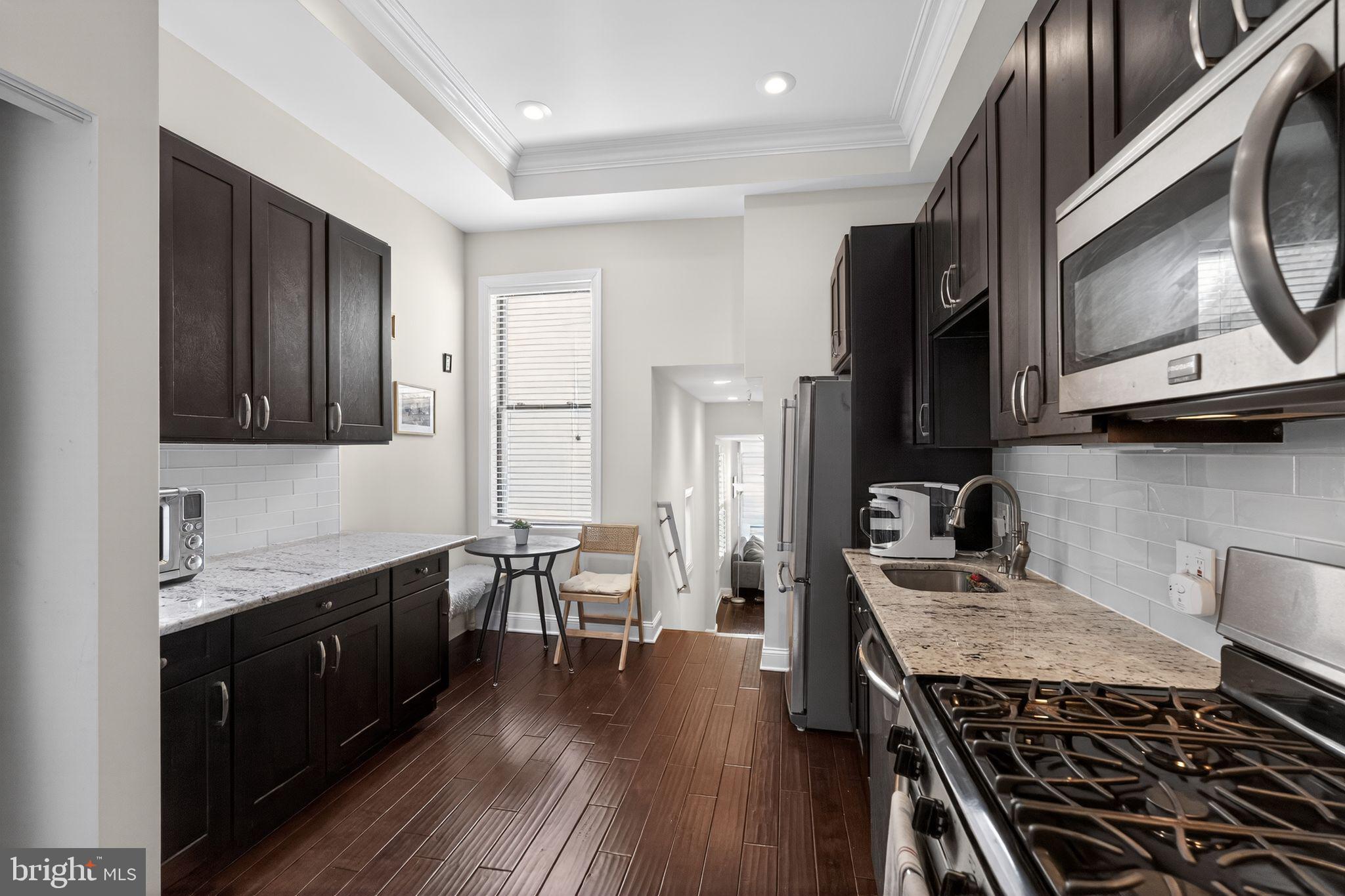 FAIRMOUNT - Residential