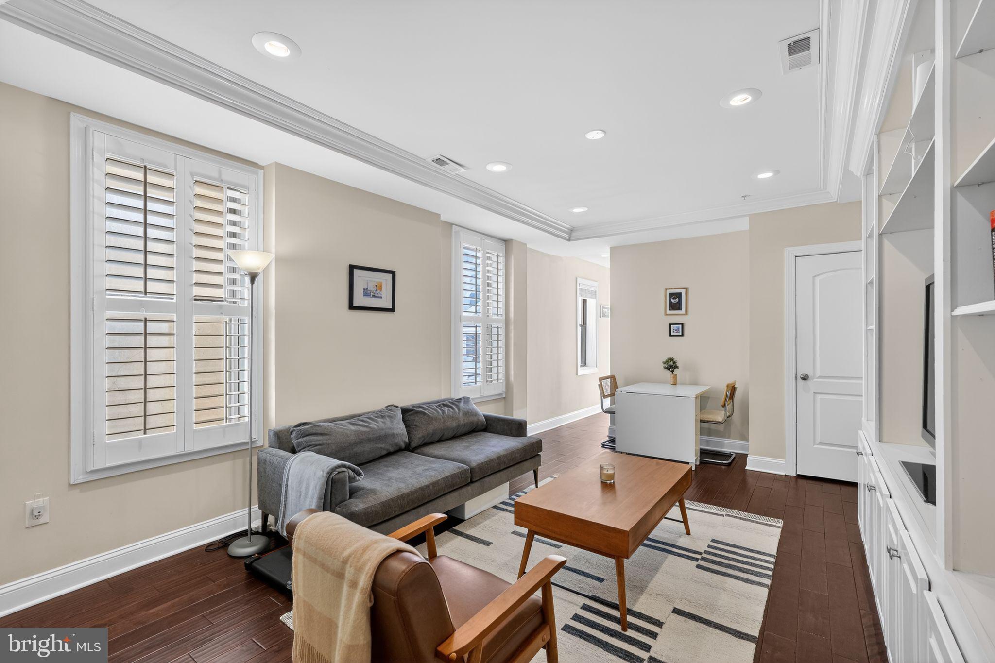 FAIRMOUNT - Residential