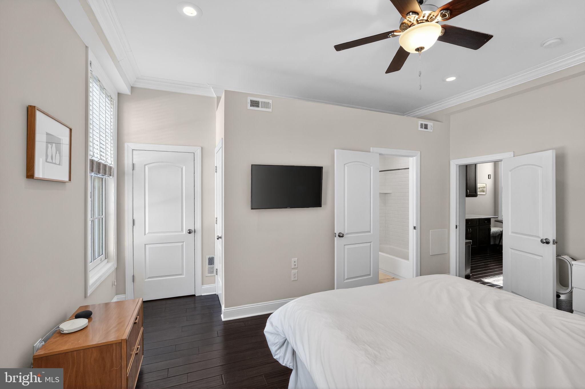 FAIRMOUNT - Residential