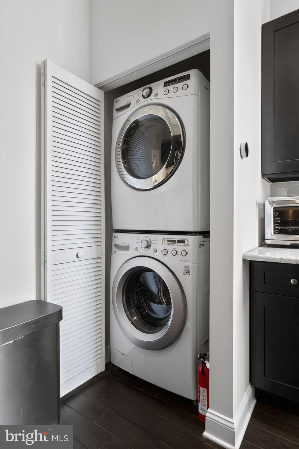 FAIRMOUNT - Residential