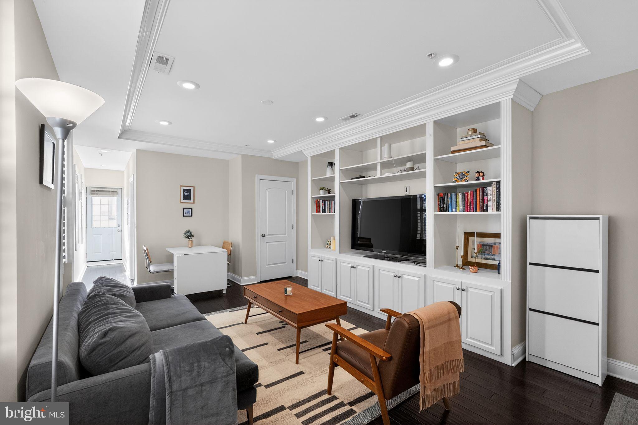 FAIRMOUNT - Residential