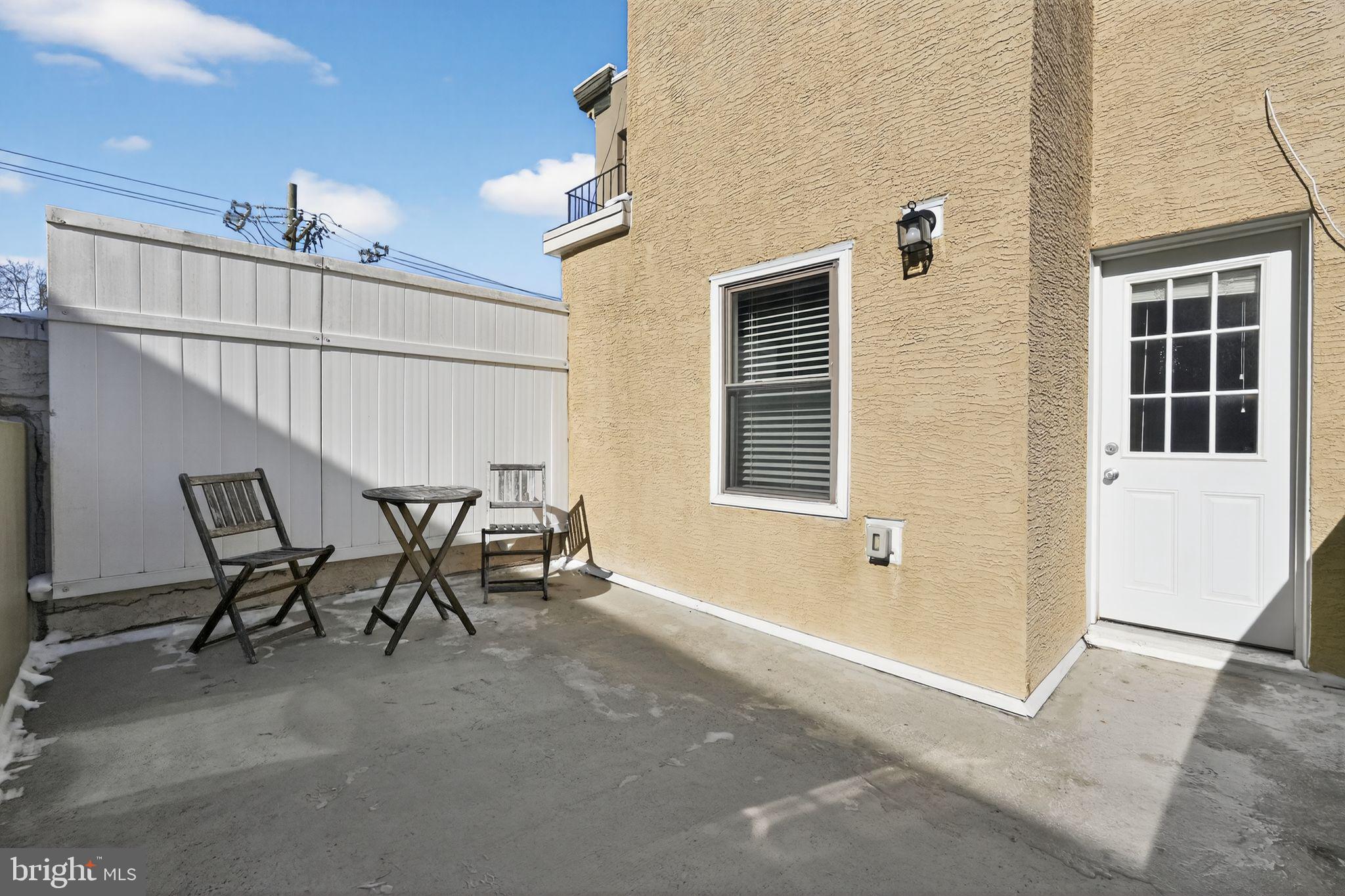 FAIRMOUNT - Residential