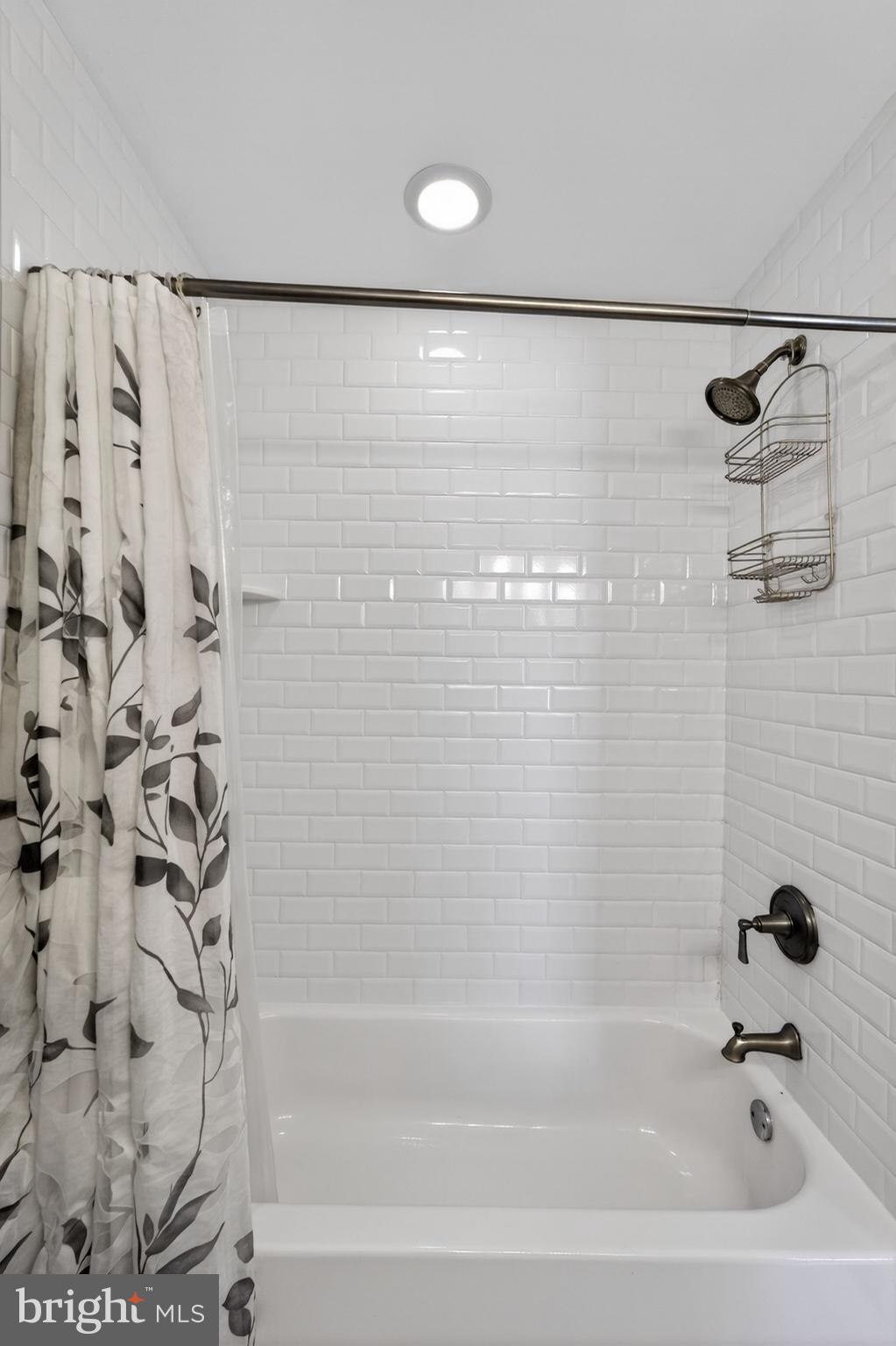 FAIRMOUNT - Residential