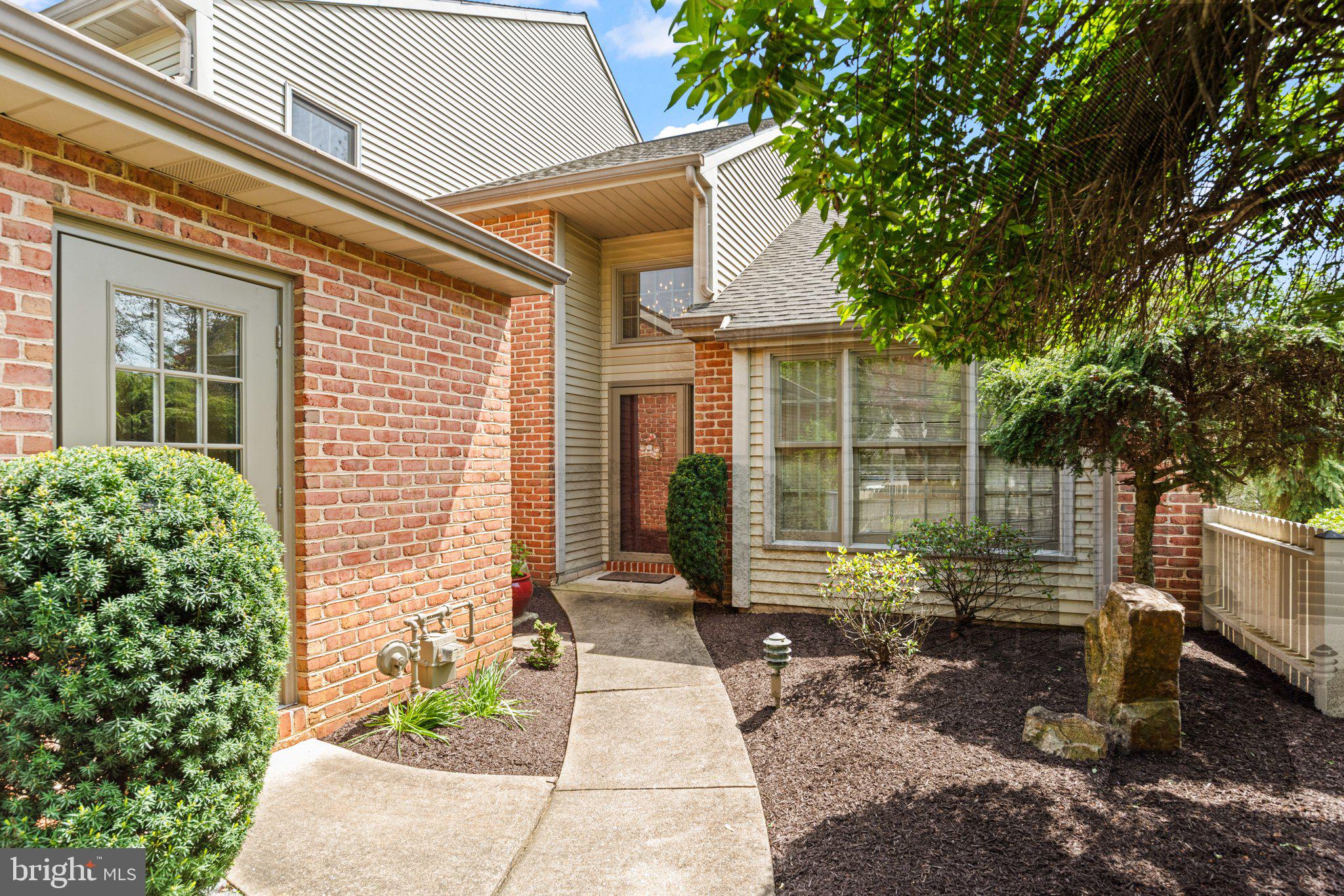 72 LEEARDEN ROAD
