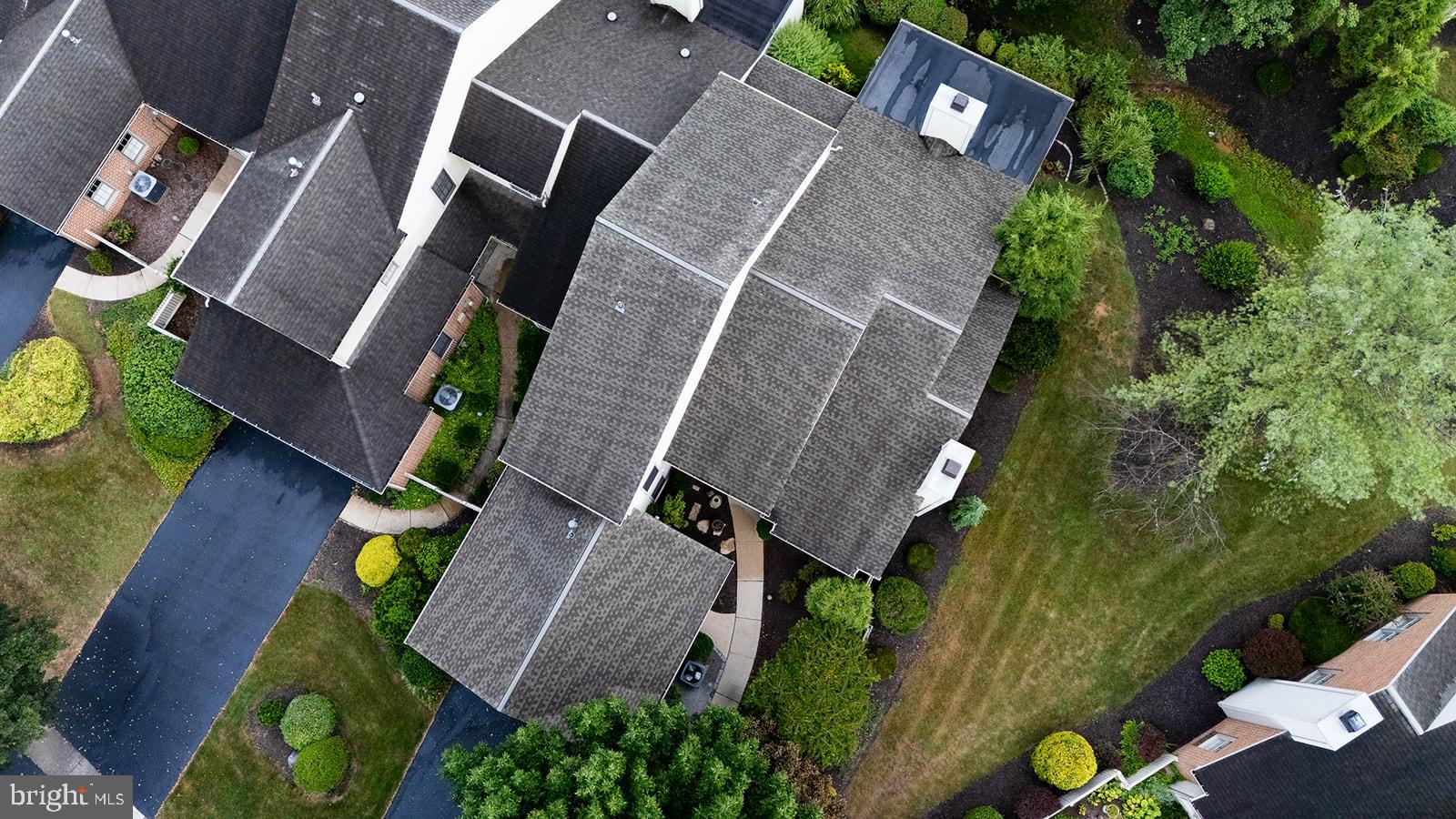 CAMBRIDGE COMMONS - Residential