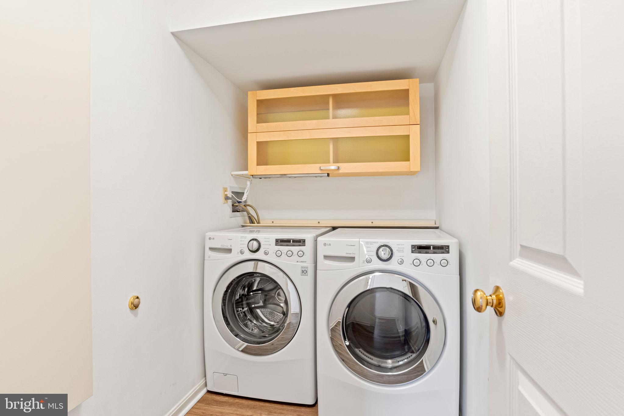 CAMBRIDGE COMMONS - Residential