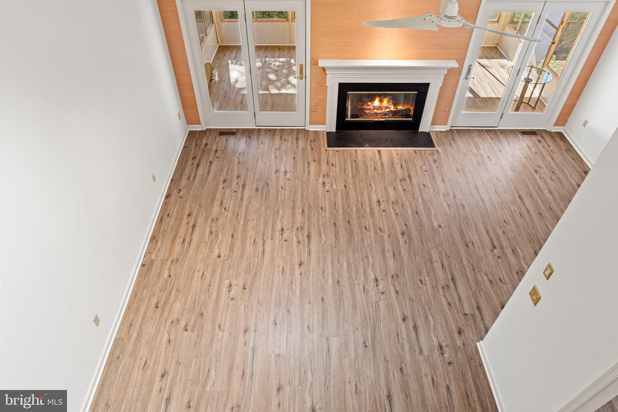 CAMBRIDGE COMMONS - Residential