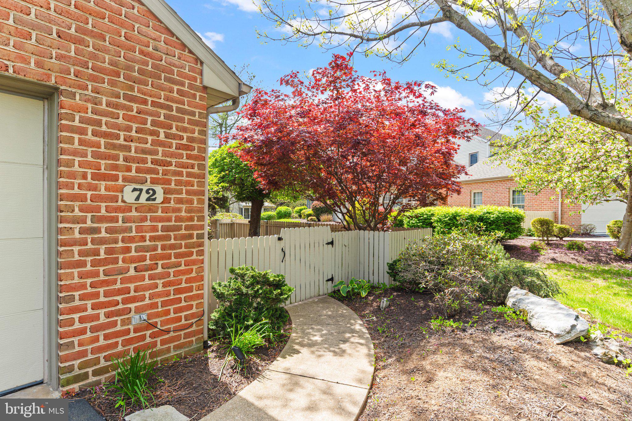 72 LEEARDEN ROAD