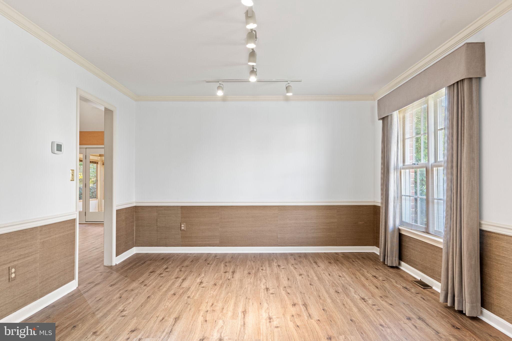 CAMBRIDGE COMMONS - Residential