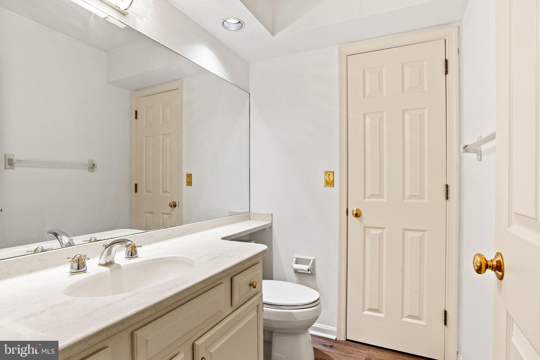 CAMBRIDGE COMMONS - Residential