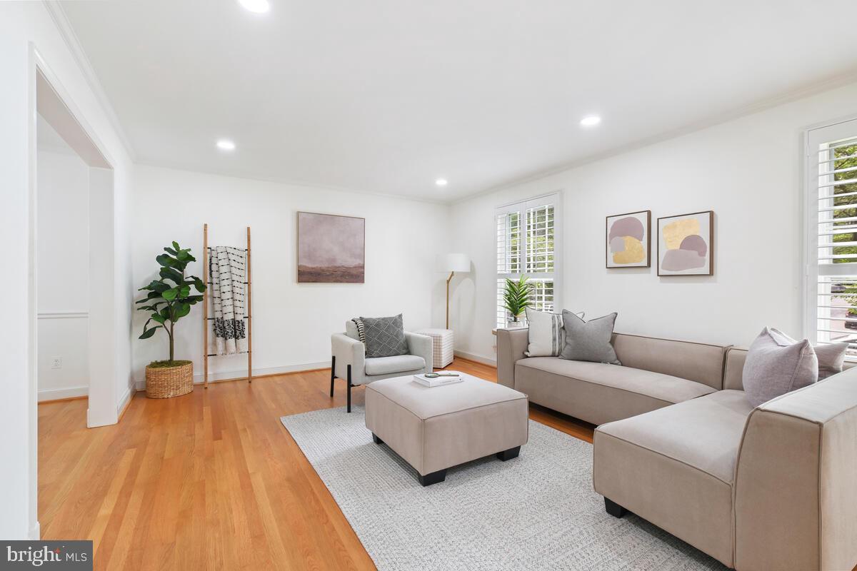 OLD FARM - Residential