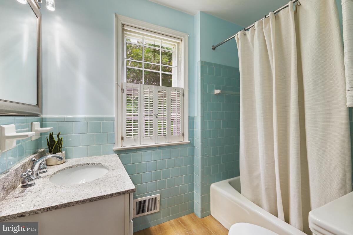 OLD FARM - Residential