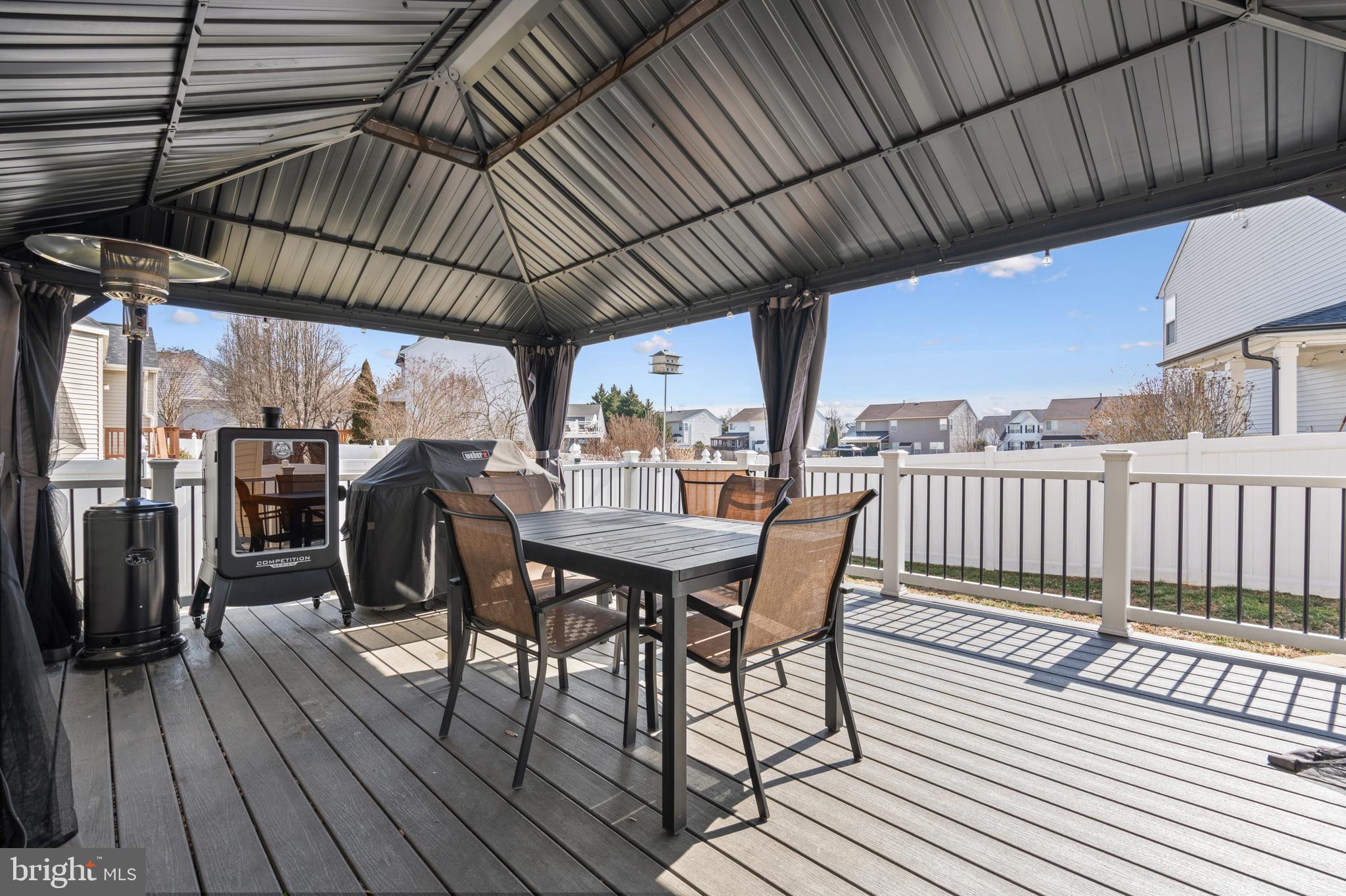 STRATFORD PLACE - Residential