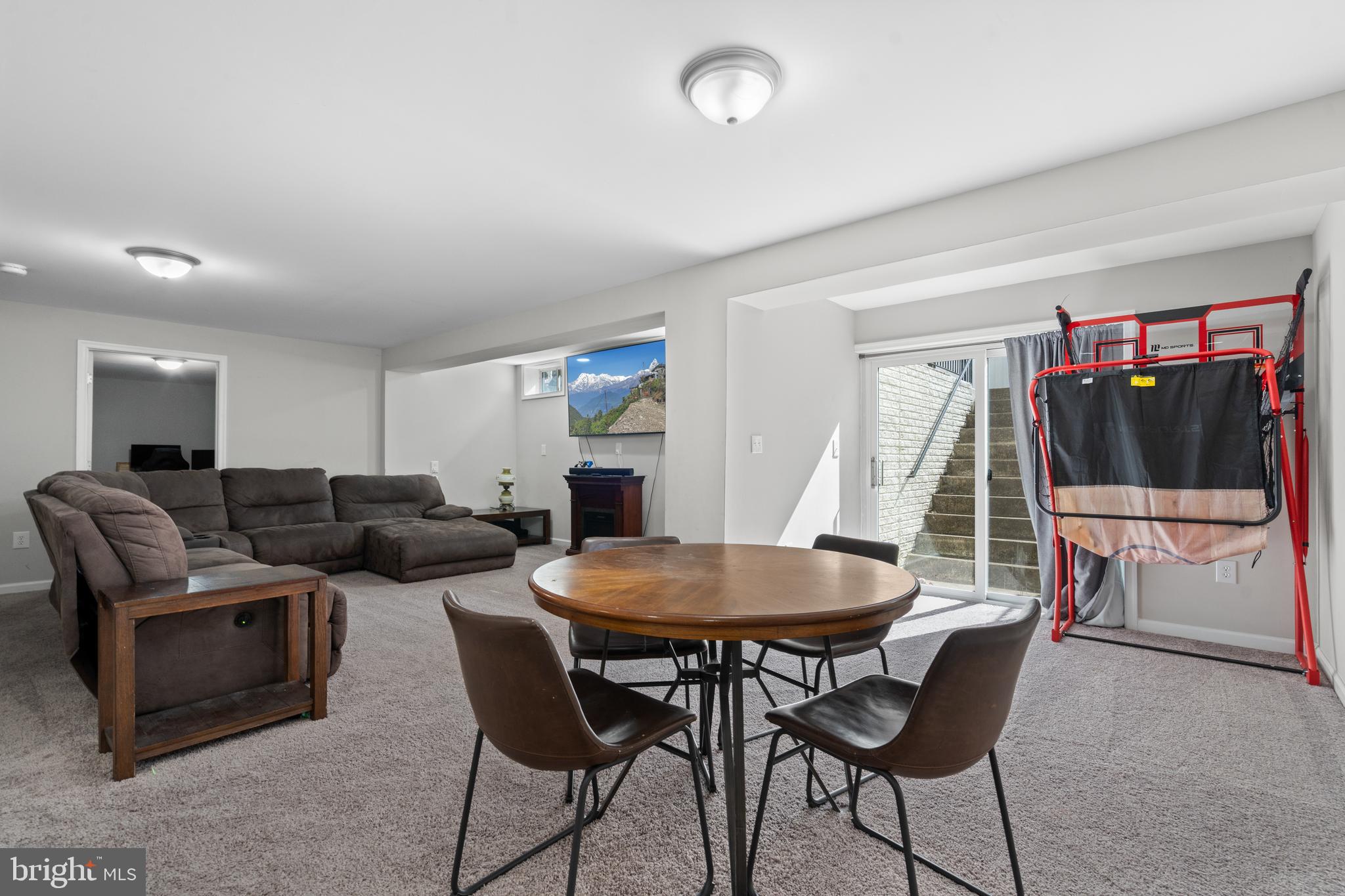 STRATFORD PLACE - Residential