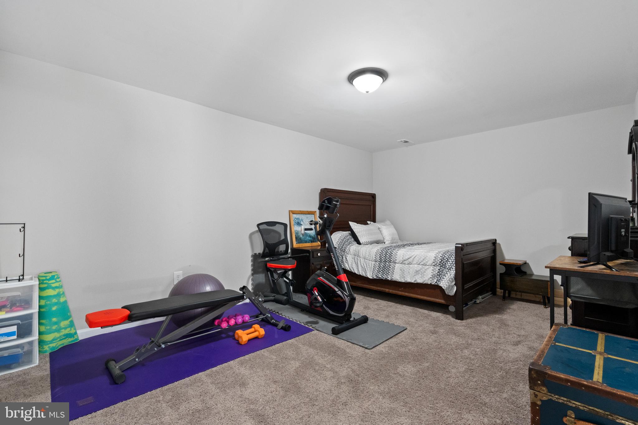 STRATFORD PLACE - Residential