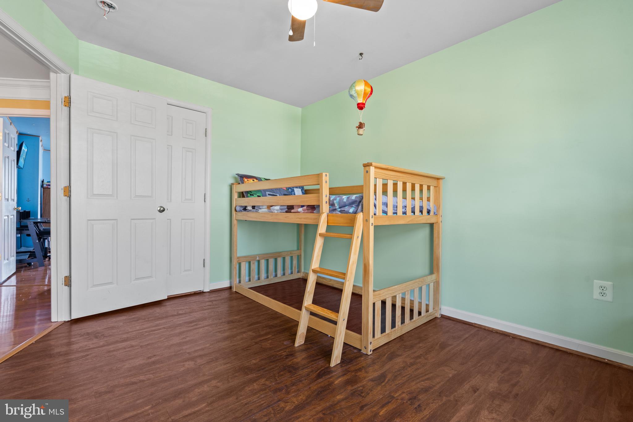 STRATFORD PLACE - Residential