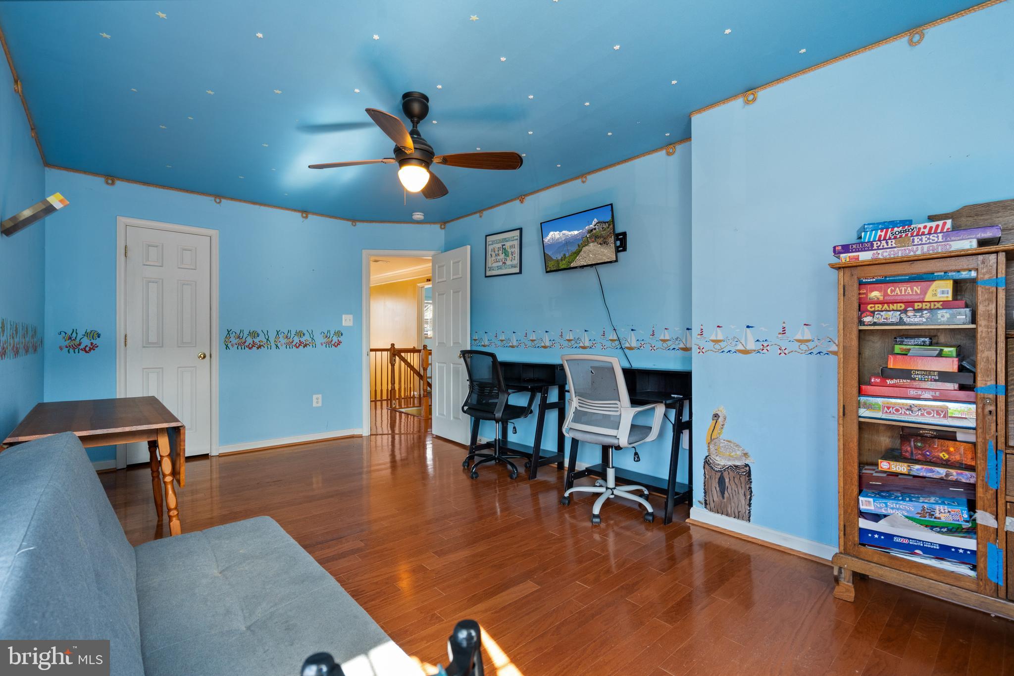 STRATFORD PLACE - Residential