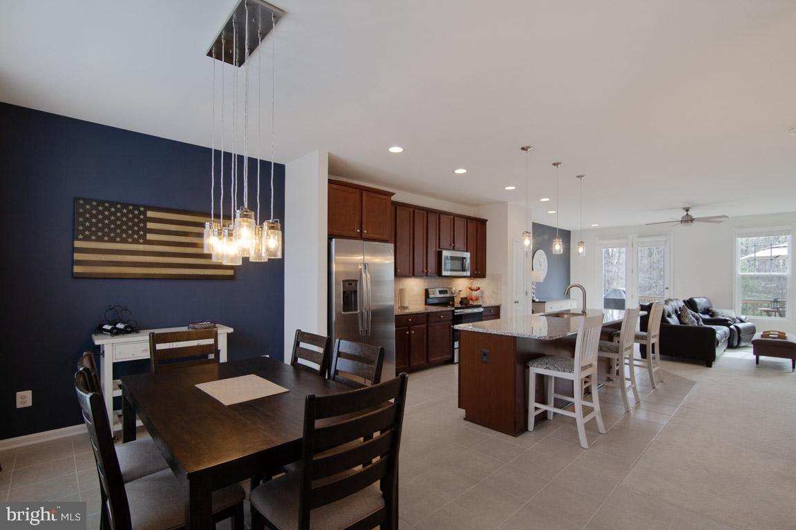 FIELDSTONE - Residential