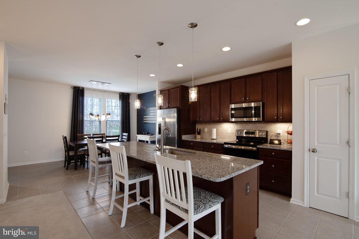 FIELDSTONE - Residential