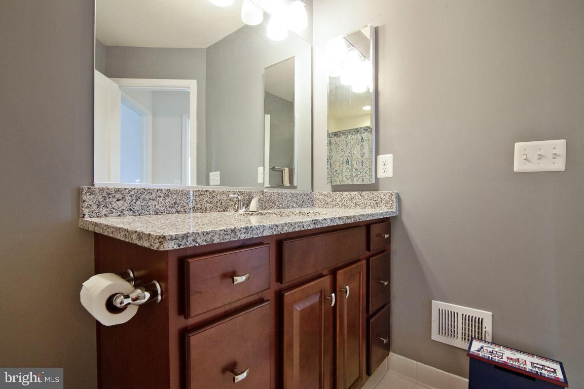 FIELDSTONE - Residential