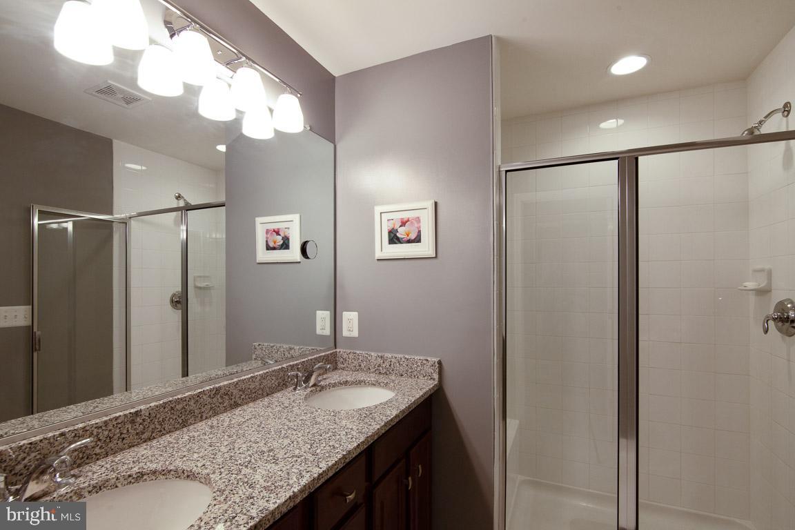 FIELDSTONE - Residential