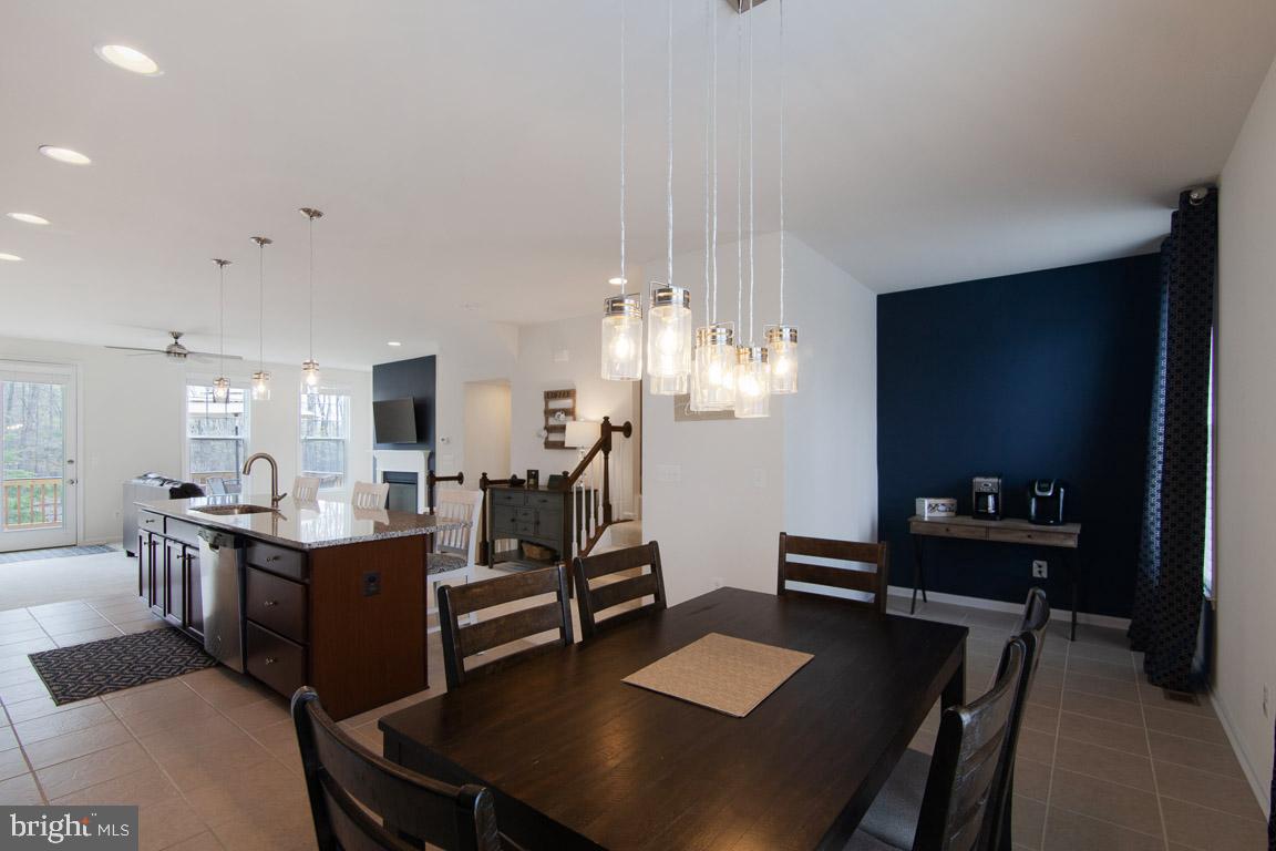 FIELDSTONE - Residential