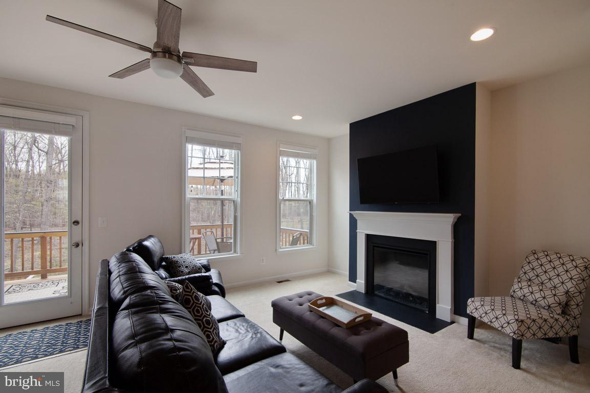 FIELDSTONE - Residential