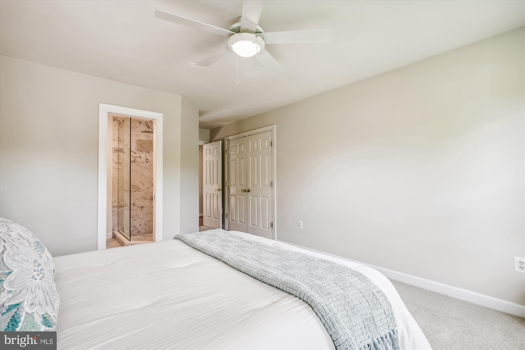 CROSSFIELDS - Residential