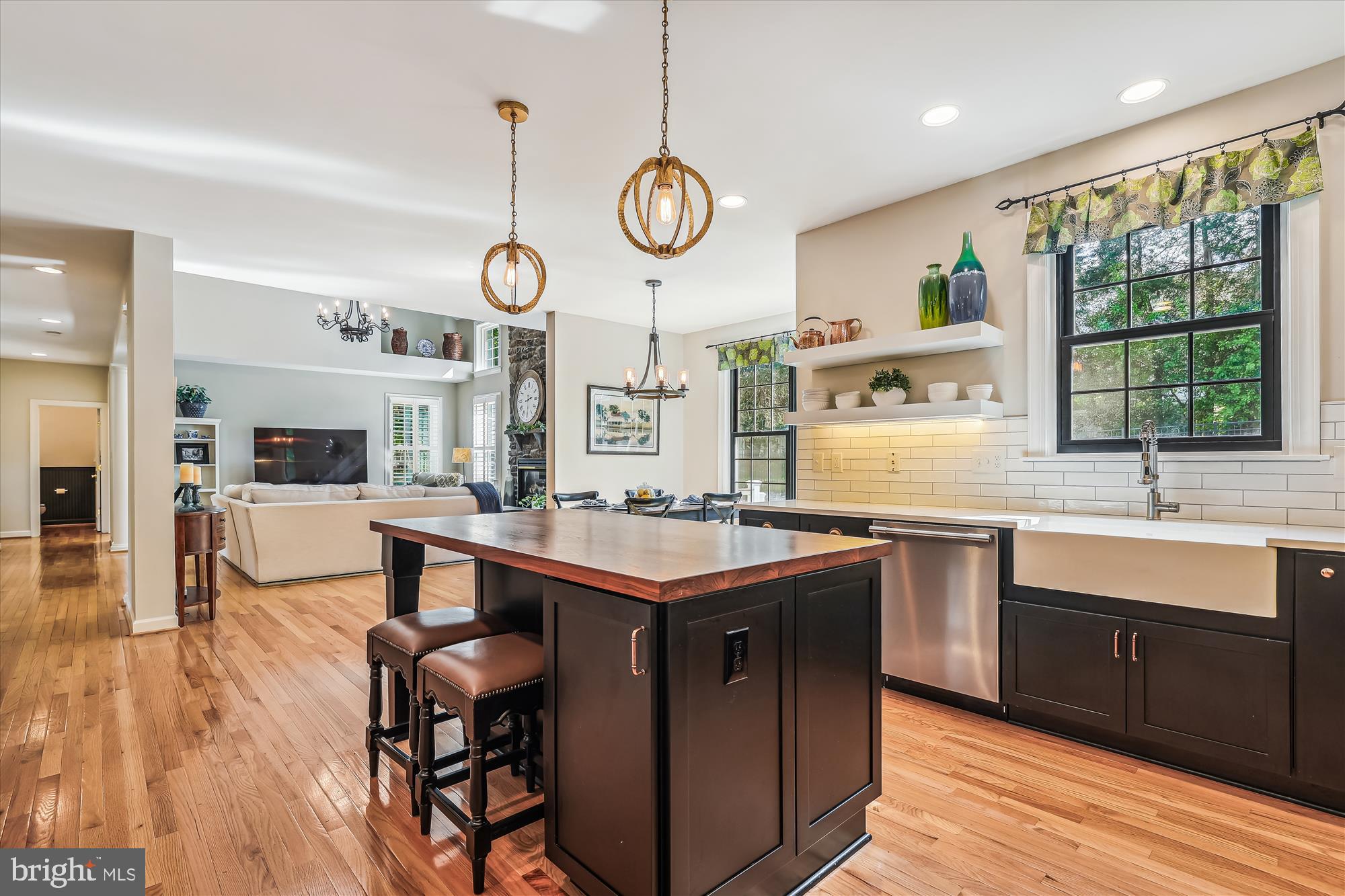 CROSSFIELDS - Residential