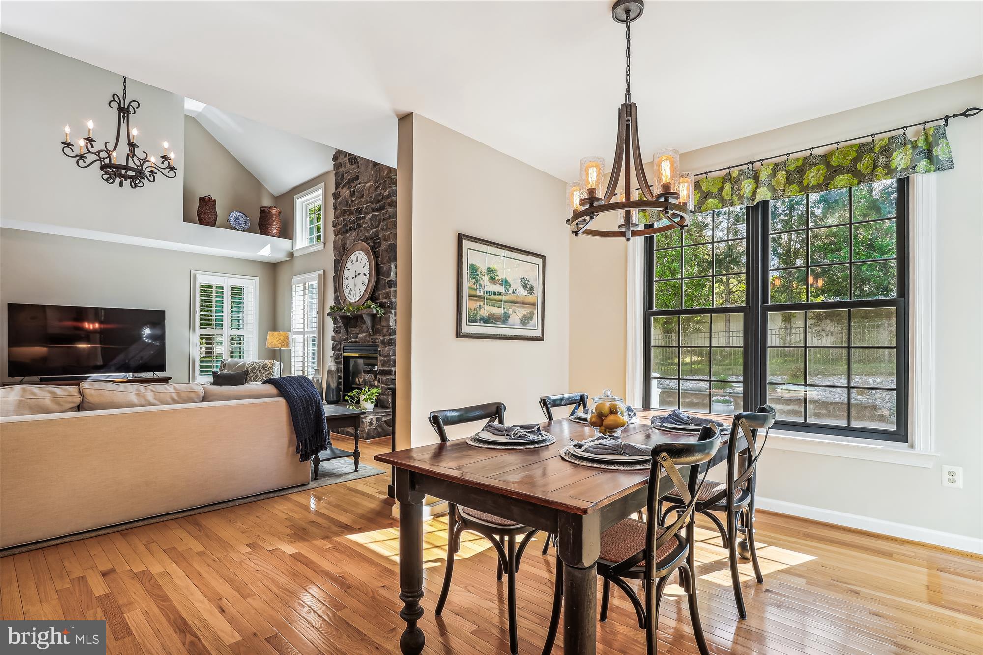 CROSSFIELDS - Residential