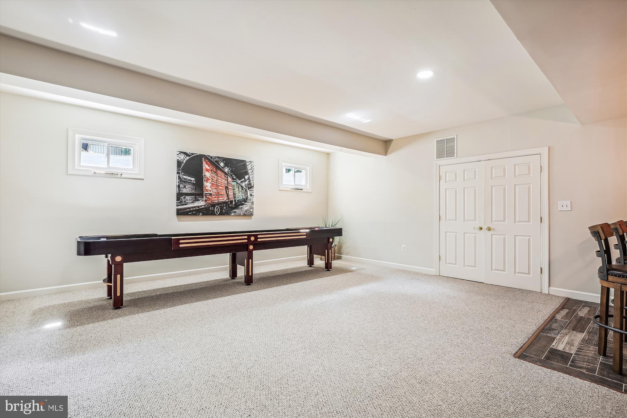 CROSSFIELDS - Residential