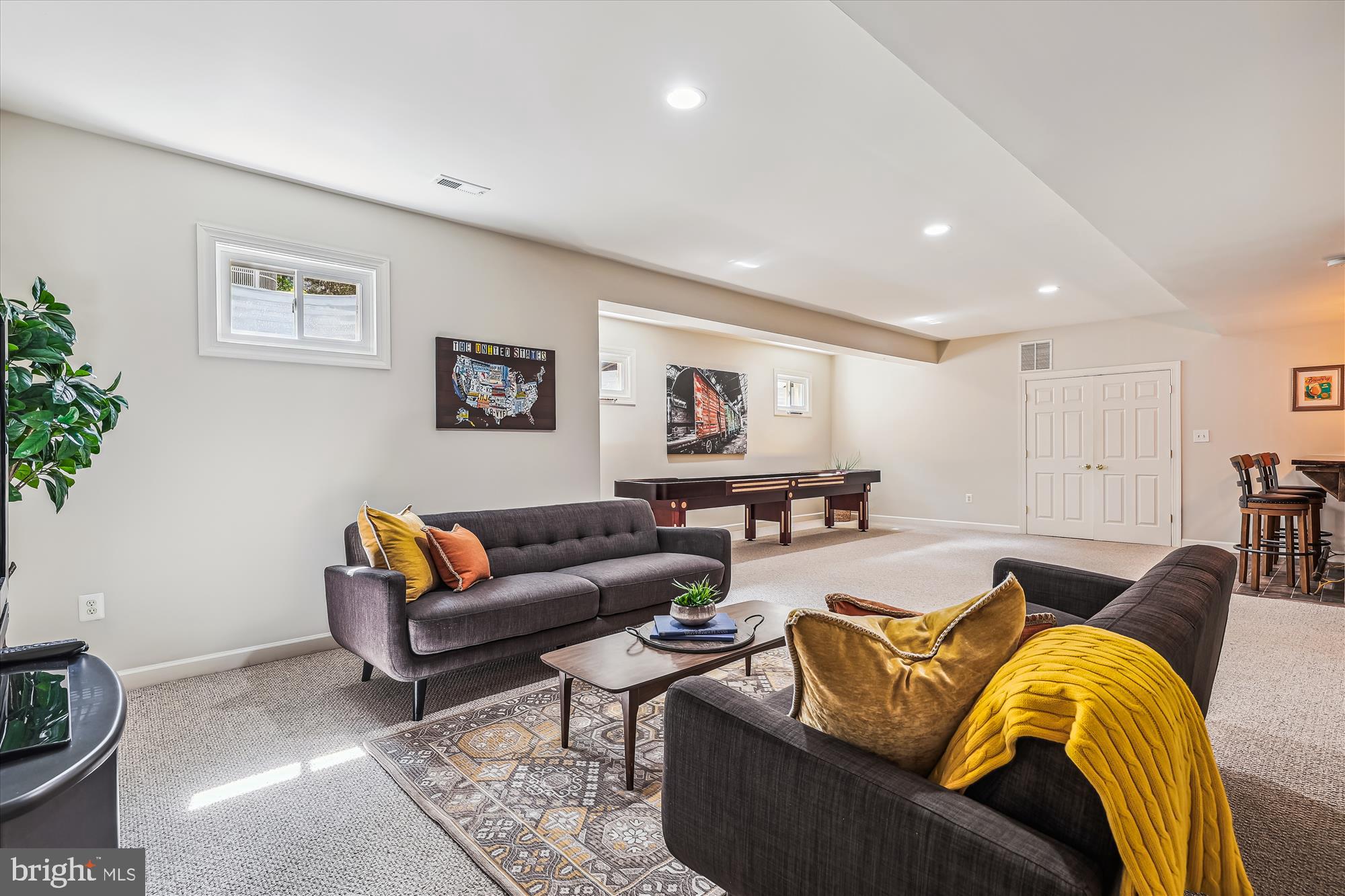 CROSSFIELDS - Residential