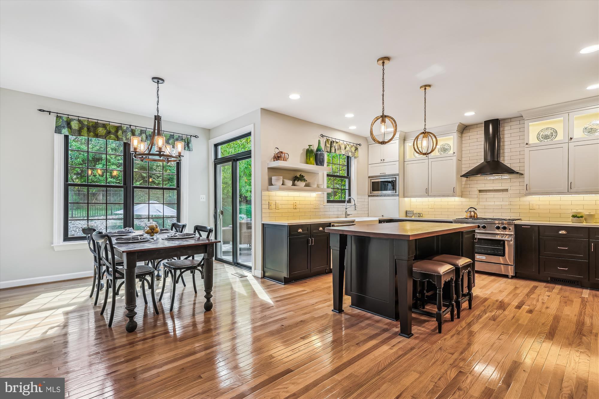 CROSSFIELDS - Residential