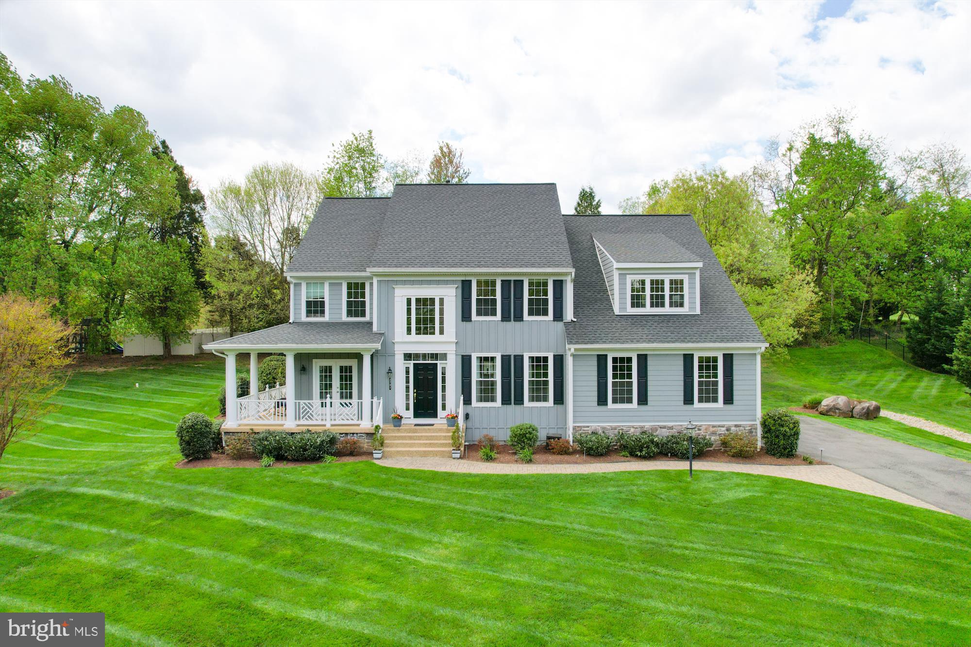 CROSSFIELDS - Residential