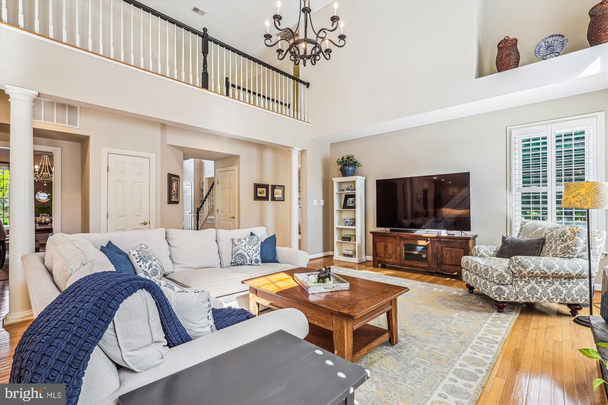 CROSSFIELDS - Residential