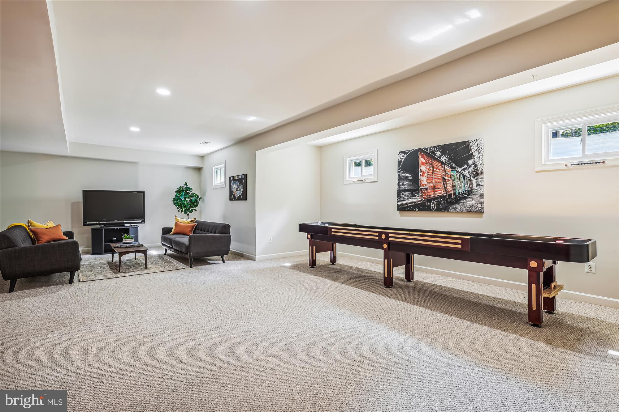 CROSSFIELDS - Residential