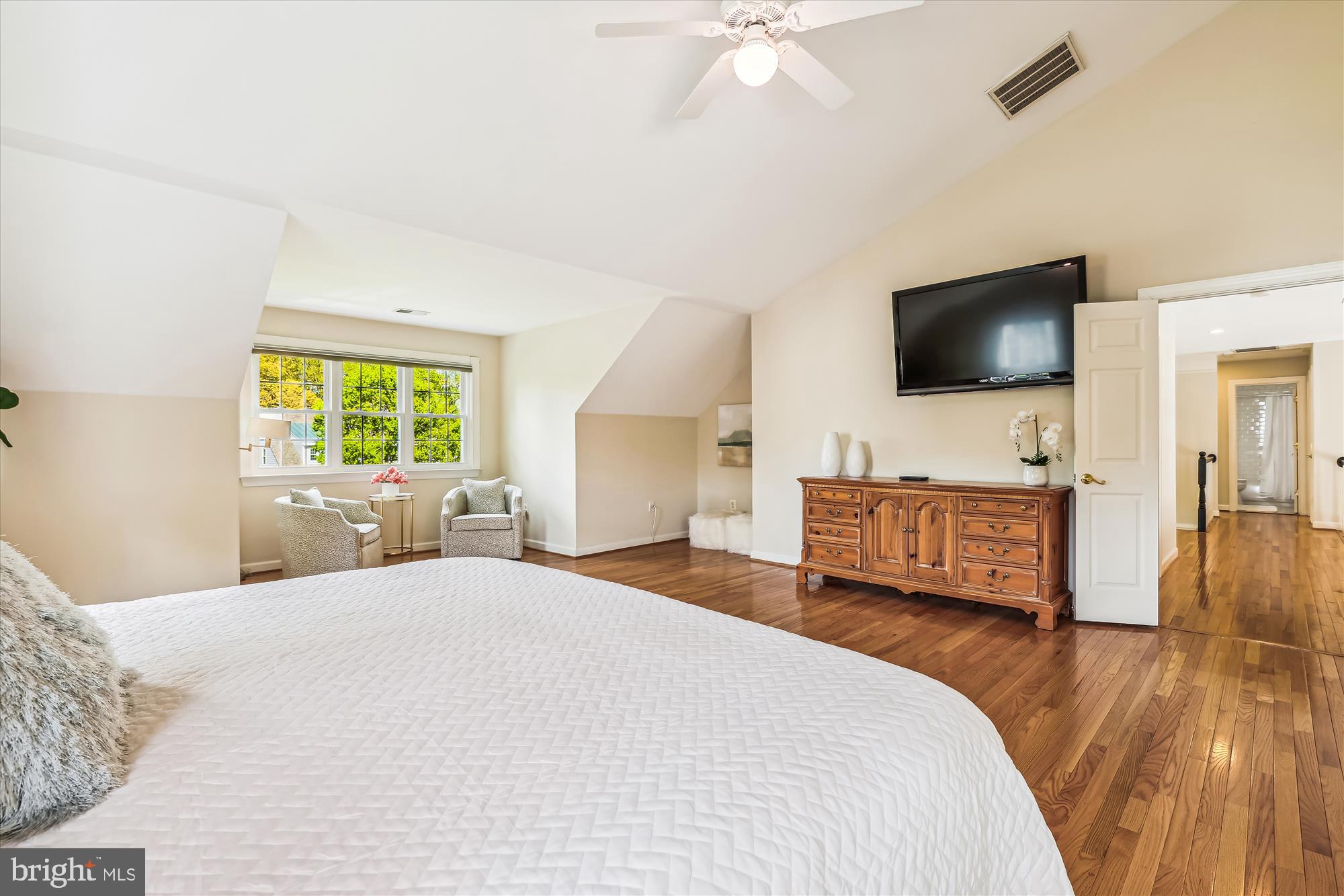 CROSSFIELDS - Residential